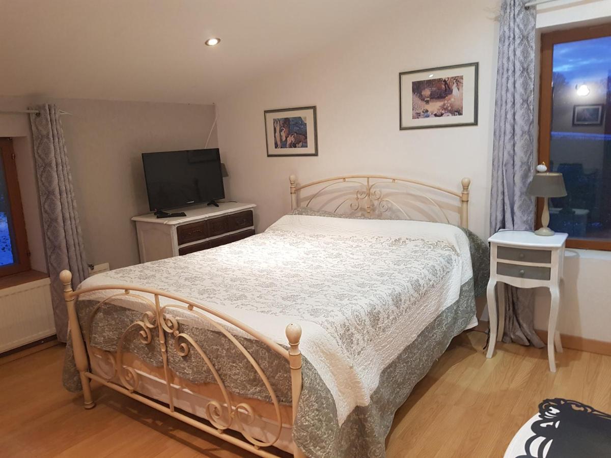 Hotel La Providence Illiat Zewnętrze zdjęcie